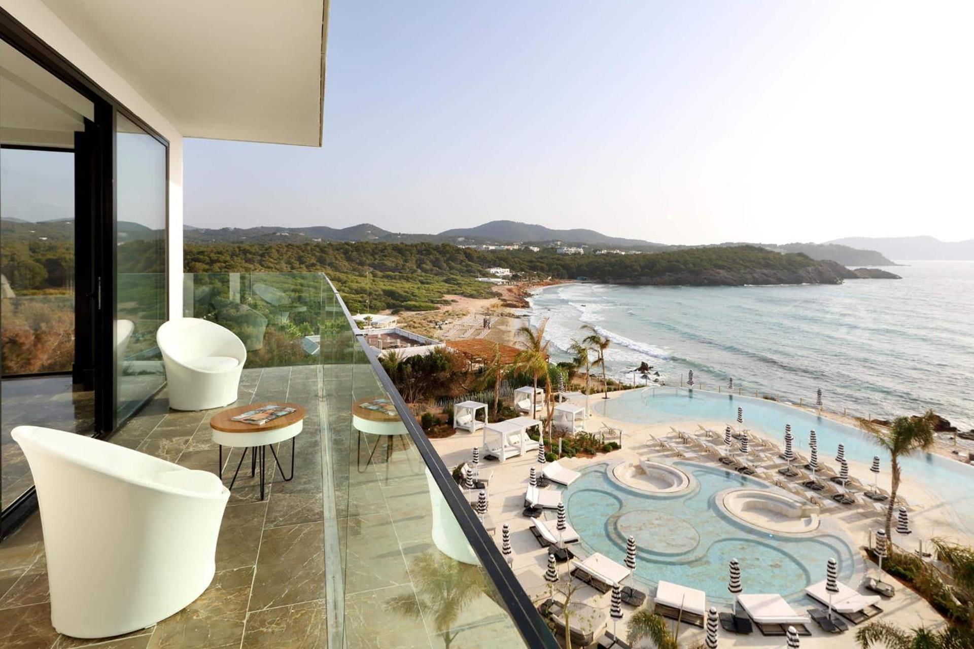 Bless Hotel Ibiza - The Leading Hotels Of The World Es Cana Εξωτερικό φωτογραφία The hotel's pool